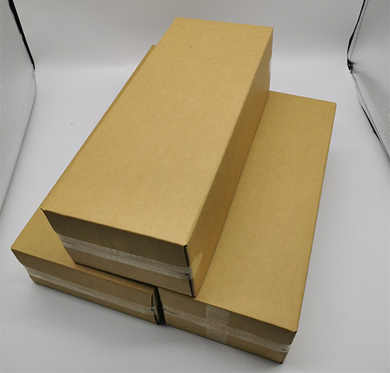 長方形三層瓦楞臺灣黃紙紙箱子 長方形三層瓦楞臺灣黃紙紙箱子
